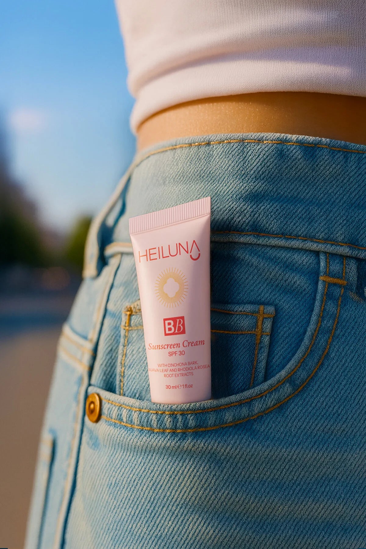 Heiluna BB Sunscreen Crème Licht SPF 30 Zonbescherming - Niacinamide Verheldert+Hydrateert - Hyaluronzuur - Cinchona-schorsextract Verstekt huidbarriere - Guavebladextract Antioxiderende bescherming - Rhodiola-wortelextract - Alle huidtypen - 30 ml