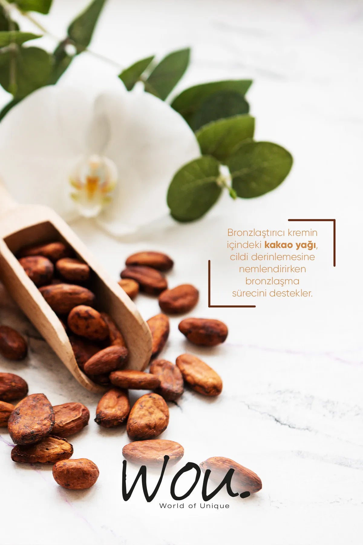 Wou World of Unique Sunless Bronzing and Moisturizing Cream - Zelfbruinend creme - Bronzer Effect - Gezicht & Lichaam - Cacaoboter + Vitamine E - UVA/UVB bescherming - Dermatologisch getest - Alle huidtypen - 50 ml