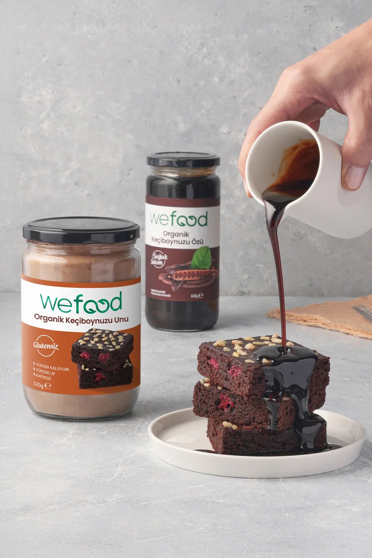 Wefood Organisch Johannesbroodmeel – 100% Carobpoeder – Glutenvrij – Vezelrijk – Bron van Calcium – 320 g