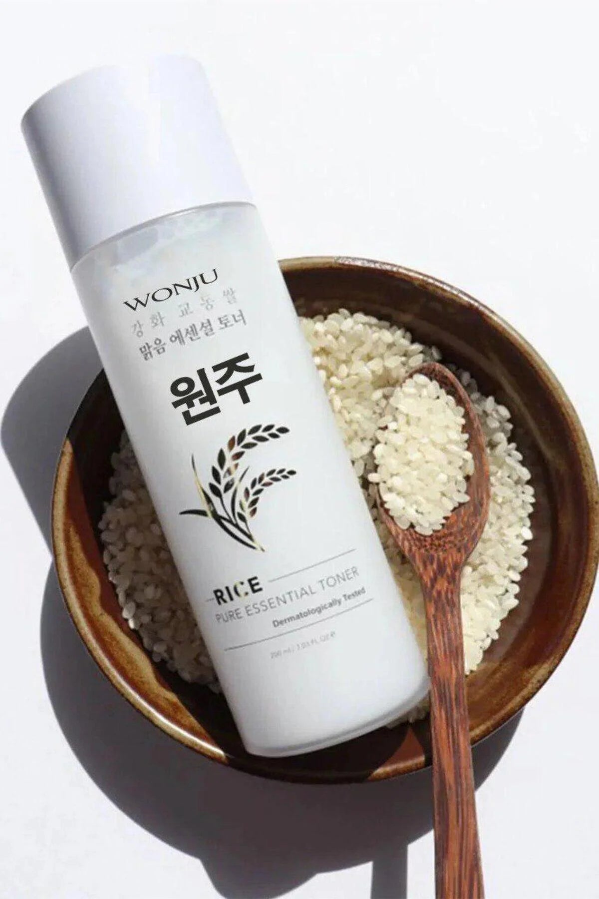 Wonju Rice Pure Essential Toner – Verhelderende & Hydraterende Gezichtstoner – Rijstextract, Rijstgist, Niacinamide, Panthenol & Allantoïne – Tegen Vlekken – 200 ml