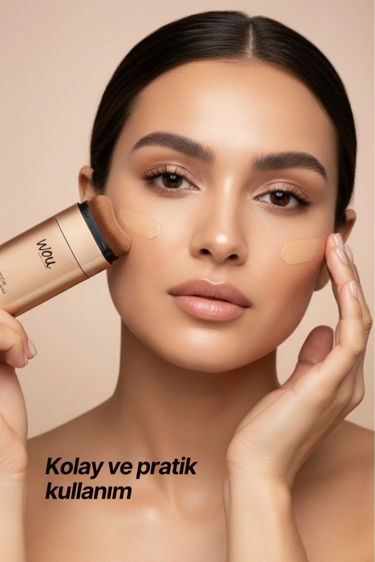 WOU Stick Foundation Medium – Foundation Stick met Geïntegreerde Make-upkwast – Medium / Orta Ton – Hoge Dekking – 20 g