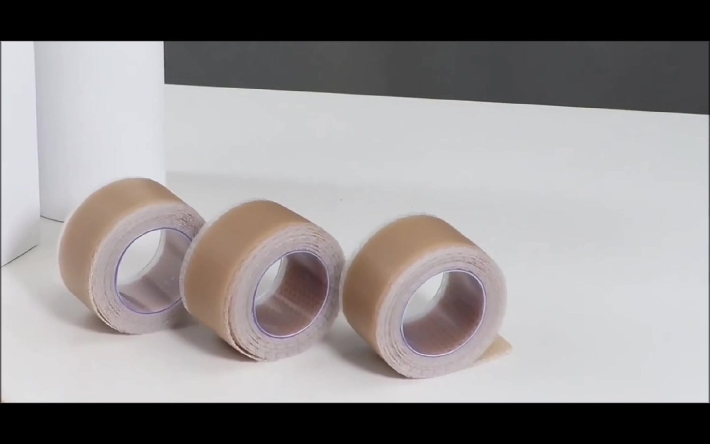 Alexer Silicone Tape Scar Removal - Zachte siliconen tape - Verwijderen van littekens - brandwonden - keizersnede-incisielijn - keloïden - chirurgische littekens - esthetische operaties - rimpels - door Dermatologen aanbevolen - 2,5 cm x 3 m / 1 rol